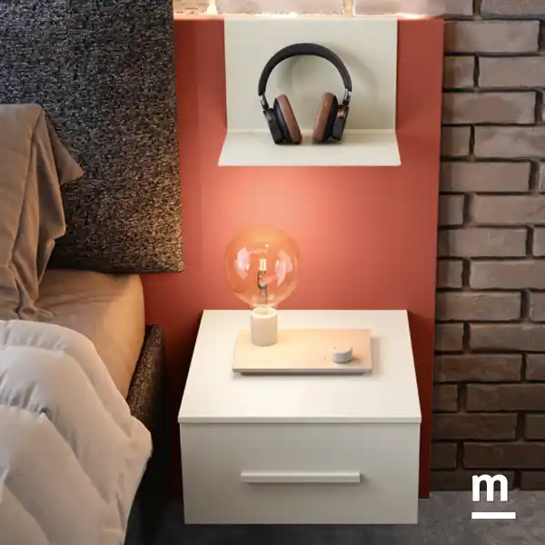 Mensolina in metallo e comodino Squarebox