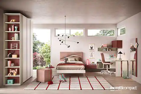 Cameretta con armadio battente, letto semi imbottito e zona studio
