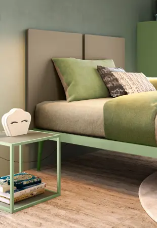 Letto con  testata in pannello Twins