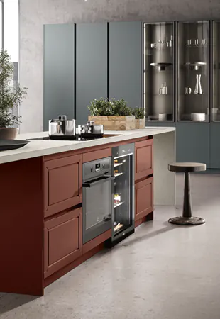 Isola con forno e cantinetta