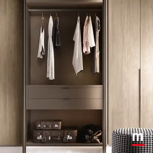 Interno armadio laccato