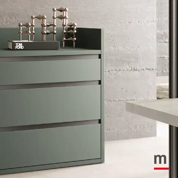 Struttura e frontali laccati