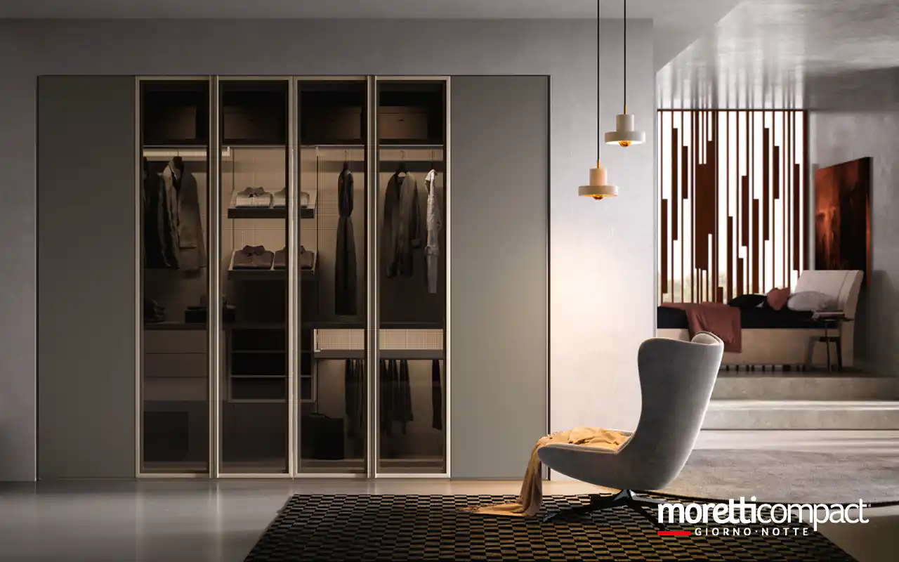 Portale a “raccordi” per chiusura in nicchia con ante soffietto