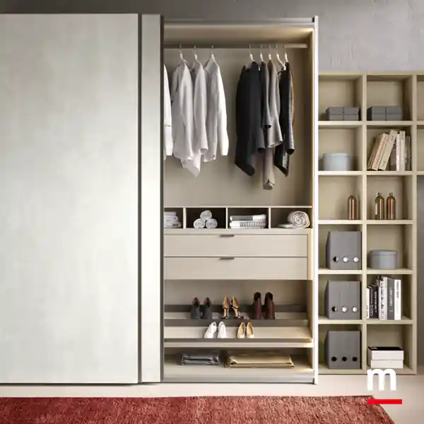 Attrezzatura armadio scorrevole