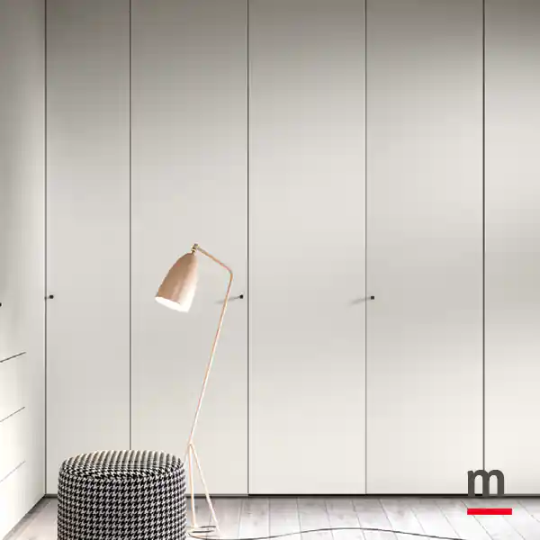 Elemento con passaggio ad ante intere