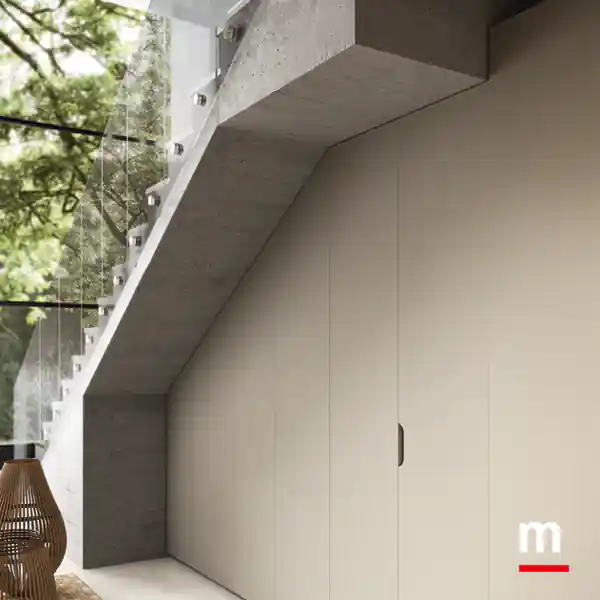 Taglio inclinato per sottoscala o mansarde