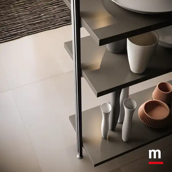 Mensole centro stanza