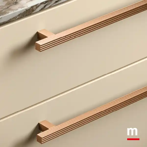 Maniglia in finitura Golden Rose